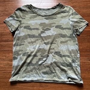 American Eagle camo top